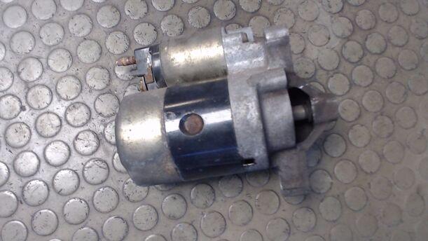 Foto: ANLASSER / STARTER eines Peugeot 106 RS