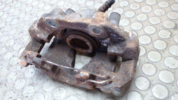 Foto: BREMSSATTEL VORN RECHTS eines Daewoo Espero 1.5 RS