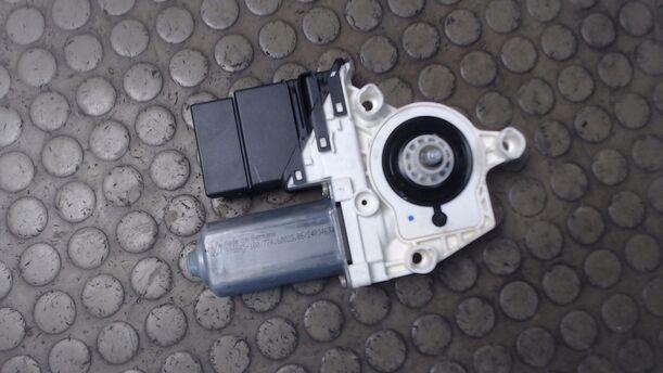 Foto: FENSTERHEBERMOTOR HINTEN LINKS eines VW Touran 1.9 TDI