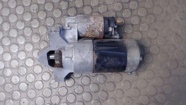 Foto: ANLASSER / STARTER eines Peugeot 306 DT TR
