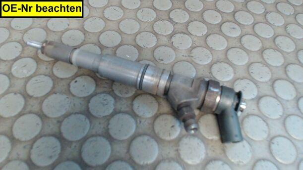 Foto: INJEKTOR / EINSPRITZDÜSE eines BMW 525d Touring Aut. TR