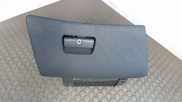 Foto: HANDSCHUHFACH eines BMW 525d touring Stella