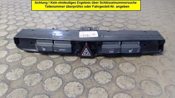 Foto: WARNBLINKSCHALTER eines Opel Astra 1.9 CDTI Caravan