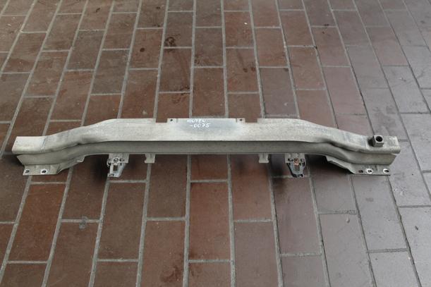 Foto: VERSTÄRKUNG HINTEN (KOMBI) eines Opel Astra 1.9 CDTI Caravan