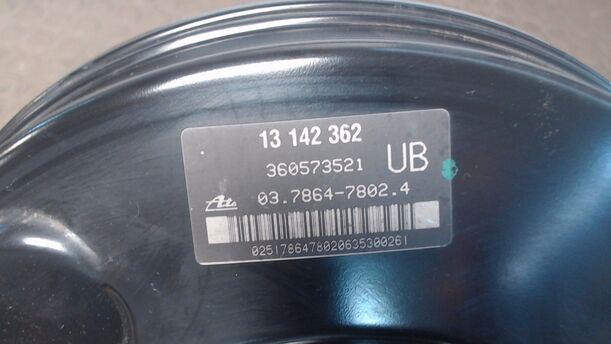 Foto: BREMSKRAFTVERSTÄRKER eines Opel Astra 1.9 CDTI Caravan