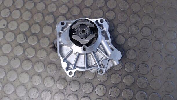 Foto: VAKUUMPUMPE eines Opel Astra 1.9 CDTI Caravan