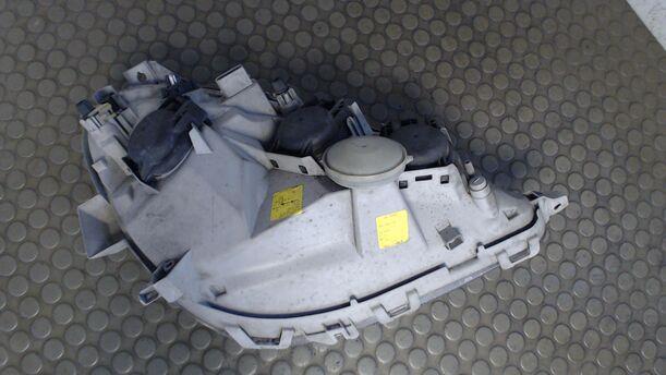 Foto: SCHEINWERFER LINKS eines Mercedes-Benz A 140