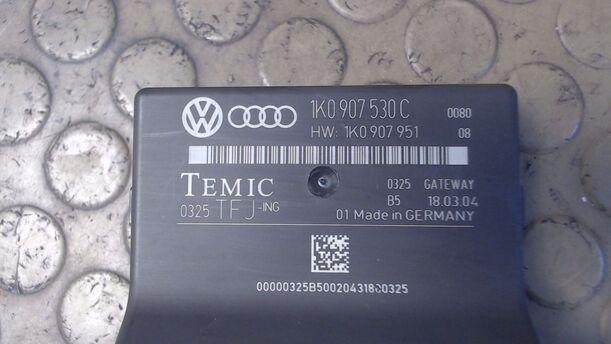 Foto: STEUERGERÄT GATEWAY eines VW Touran 1.9 TDI