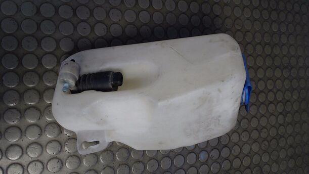 Foto: SCHEIBENWASCHBEHÄLTER eines Seat Cordoba Vario 1.6i