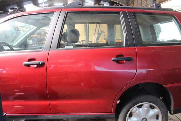 Foto: TÜR HINTEN LINKS eines Seat Cordoba Vario 1.6i