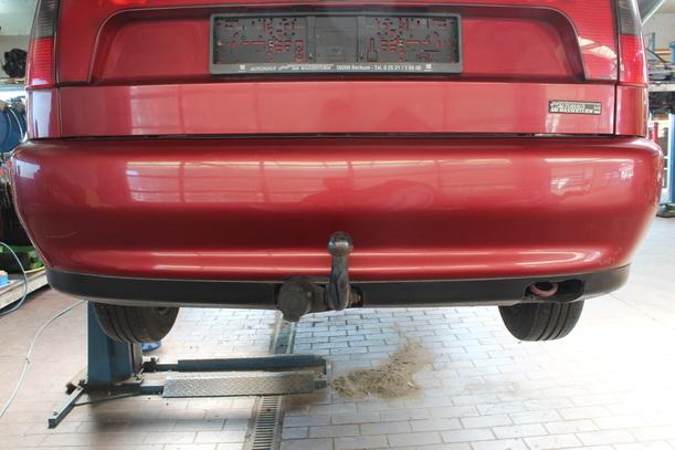 Foto: STOßSTANGE HINTEN eines Seat Cordoba Vario 1.6i