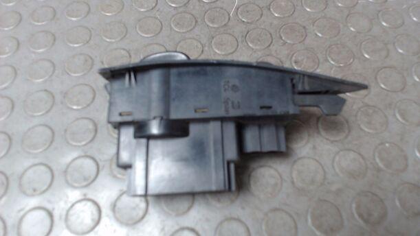 Foto: LICHTSCHALTER eines Seat Cordoba Vario 1.6i