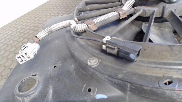 Foto: ELEKTROLÜFTER eines Volvo V70 2.4