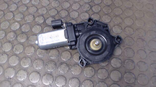 Foto: FENSTERHEBERMOTOR HINTEN LINKS eines Fiat Stilo 2.4 20V