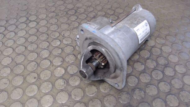 Foto: ANLASSER / STARTER DENSO eines Fiat Stilo 2.4 20V