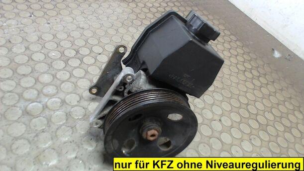 Foto: PUMPE SERVOLENKUNG eines Mercedes-Benz E 280 Conceptline
