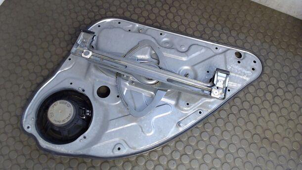 Foto: FENSTERHEBER ELEKTRISCH HINTEN LINKS eines Ford Focus 2.0 16V Conceptline