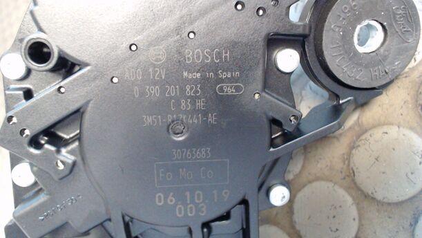 Foto: SCHEIBENWISCHERMOTOR HINTEN eines Ford Focus 2.0 16V Conceptline