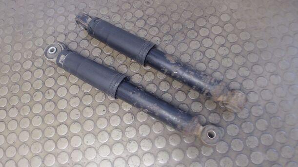Foto: STOSSDÄMPFERPAAR HINTEN eines Fiat Panda 1.2 C