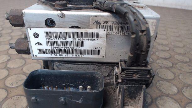 Foto: HAUPTBREMSAGGREGAT ABS eines Chrysler Voyager 2.5 TD