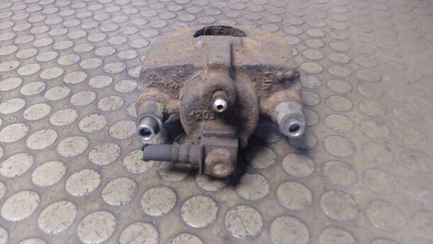 Foto: BREMSSATTEL HINTEN LINKS eines Chrysler Voyager 2.5 TD Comfortline