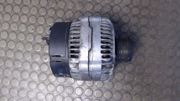 Foto: LICHTMASCHINE eines Chrysler Voyager 2.5 TD