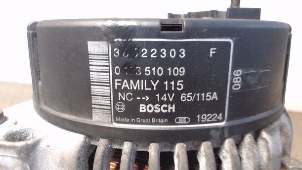 Foto: LICHTMASCHINE eines Chrysler Voyager 2.5 TD