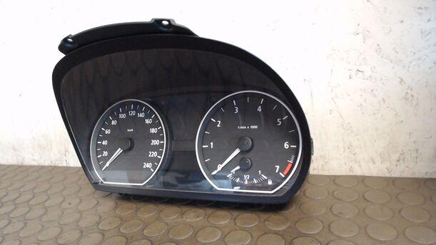 Foto: TACHOEINHEIT eines BMW 118i