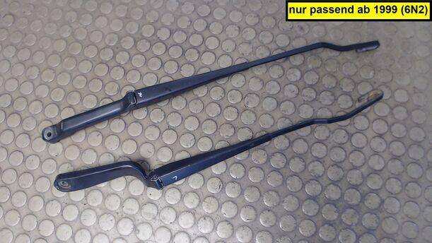 Foto: SCHEIBENWISCHERARME VORN eines VW Polo C