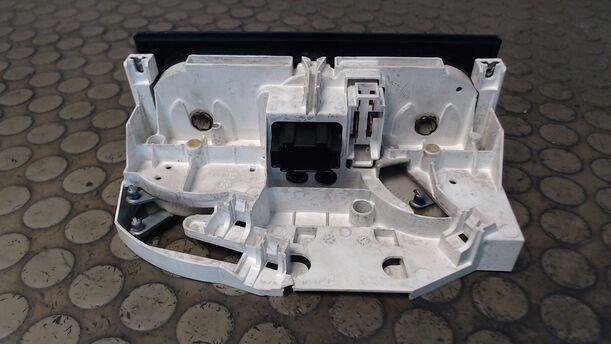 Foto: HEIZUNGSBETÄTIGUNG eines VW Polo C