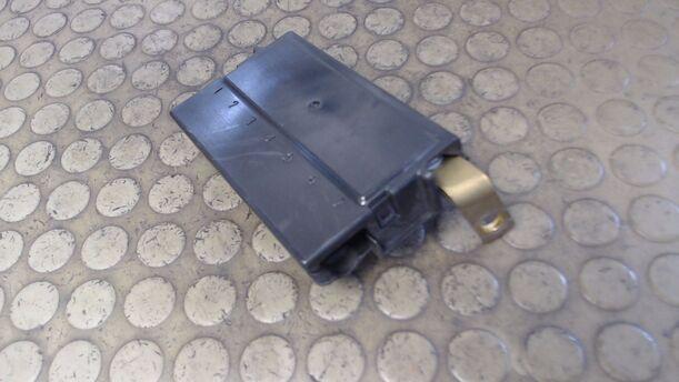 Foto: SICHERUNGSKASTEN BATTERIE eines VW Crafter 35 L TDI