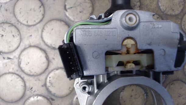 Foto: BLINKSCHALTER/KOMBISCHALTER eines VW Crafter 35 L TDI