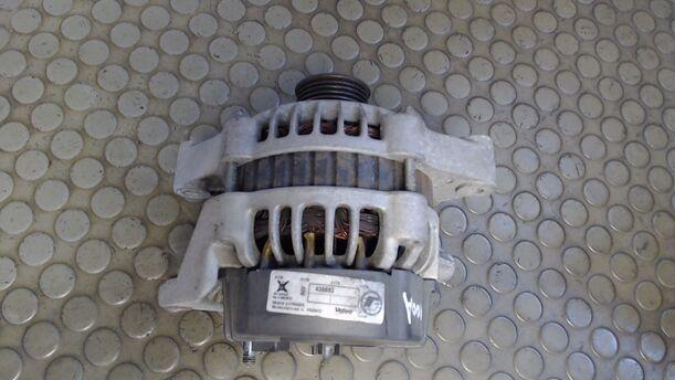 Foto: LICHTMASCHINE DELCO 100 Ampere eines Opel Omega Caravan 2.2 16 V
