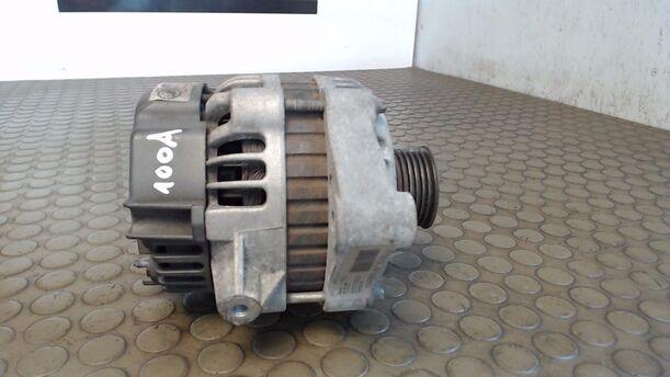 Foto: LICHTMASCHINE DELCO 100 Ampere eines Opel Omega Caravan 2.2 16 V