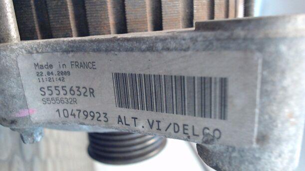 Foto: LICHTMASCHINE DELCO 100 Ampere eines Opel Omega Caravan 2.2 16 V