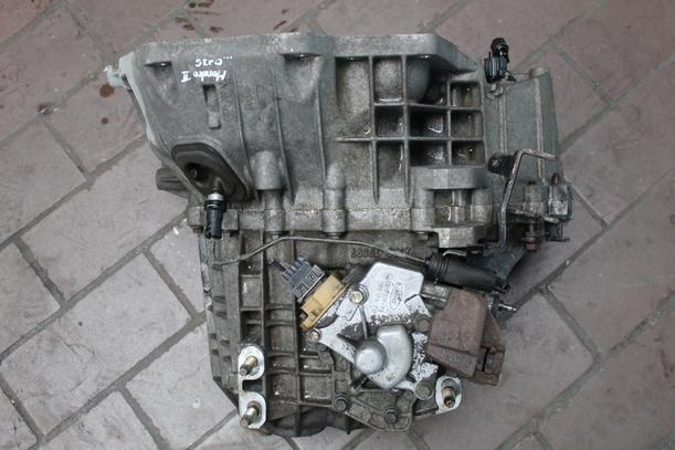 Foto: SCHALTGETRIEBE 5-GANG eines Ford Mondeo Turnier 16V