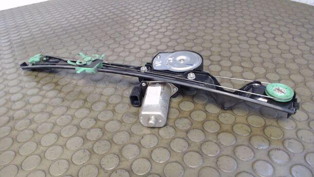 Foto: FENSTERHEBER ELEKTRISCH LINKS (2/3-Türer) eines Fiat Punto 1.2 8V C