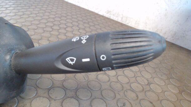 Foto: KOMBISCHALTER eines Fiat Punto 1.2 8V C