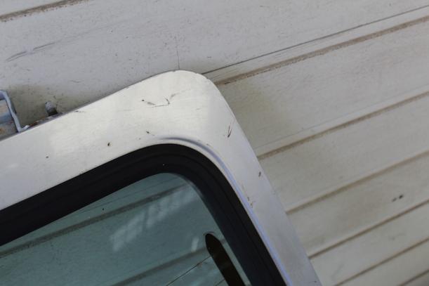 Foto: HECKKLAPPE / HECKDECKEL eines Ford Escort C