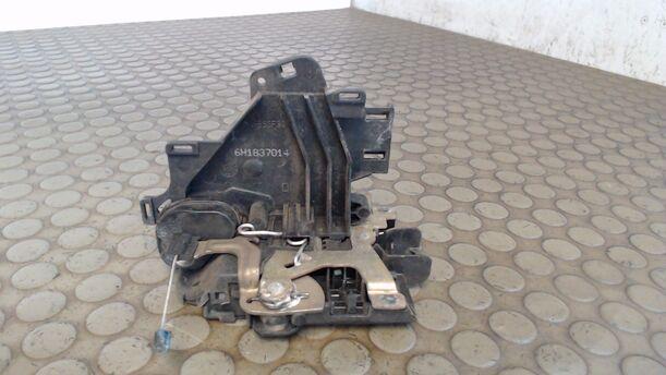 Foto: TÜRSCHLOSS RECHTS eines Seat Arosa 1.0 C