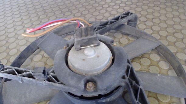 Foto: ELEKTROLÜFTER eines Seat Arosa 1.0 C