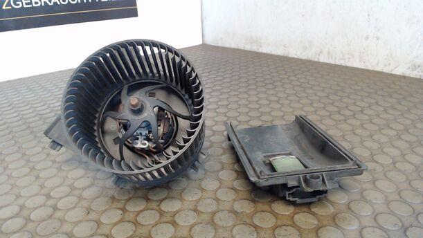 Foto: HEIZUNGSGEBLÄSE eines Seat Arosa 1.0 C