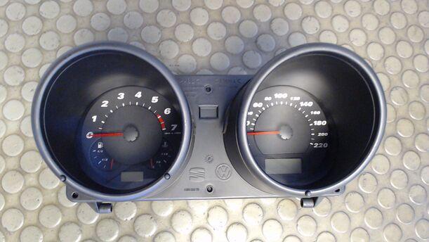 Foto: TACHOEINHEIT eines Seat Arosa 1.0 C