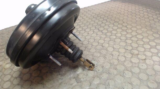 Foto: BREMSKRAFTVERSTÄRKER eines Rover 216