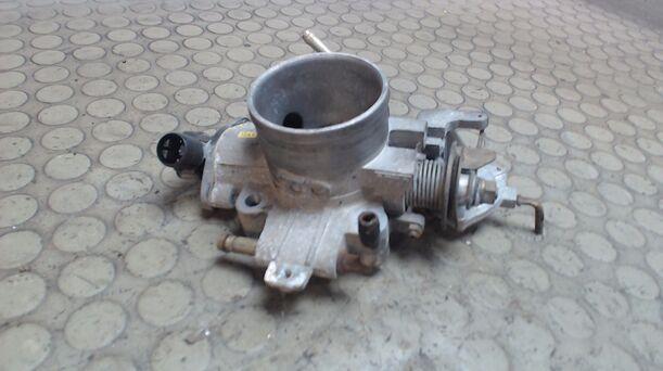 Foto: DROSSELKLAPPENSTUTZEN eines Rover 216