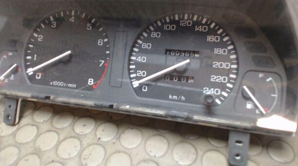 Foto: TACHOEINHEIT eines Rover 216