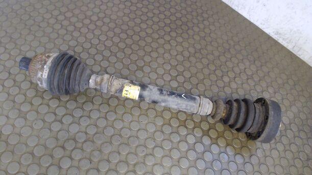 Foto: ANTRIEBSWELLE VORN LINKS eines Audi A6 Avant 1.8 groove up!