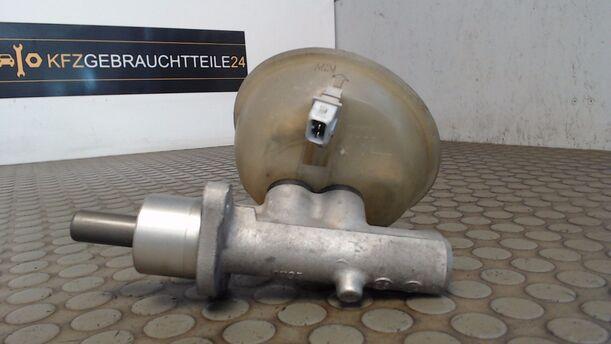 Foto: HAUPTBREMSZYLINDER eines Audi A6 Avant 1.8