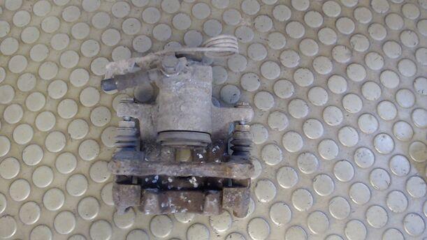 Foto: BREMSSATTEL HINTEN RECHTS eines VW Passat Variant 1.8 5V