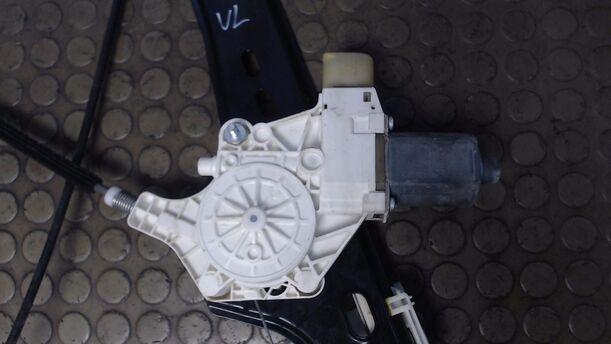 Foto: FENSTERHEBER ELEKTRISCH VORN LINKS eines BMW 320d DPF Touring